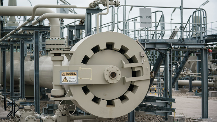 Противники "Северного потока-2" ждут от Байдена действий, а не слов