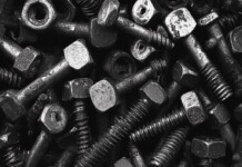 Нержавеющий строительный крепеж: виды иособенности