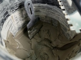 Бетон с доставкой: что важно знать перед заказом