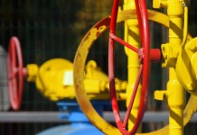 Европарламент одобрил закон о поэтапном отказе от импорта газа из России — Новости на Вести.ru