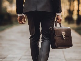 Возврат средств от брокеров-мошенников: пошаговое руководство для инвесторов