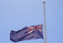 После массового расстрела людей на пляже потребовали ужесточить законы об оружии