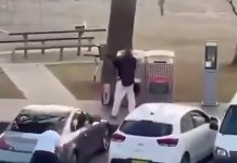 «Повесили черный флаг»: появились первые подробности кровавой бойни на пляже