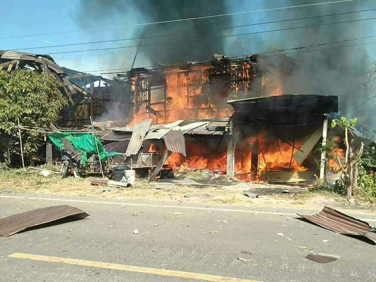 &laquo;Каждое утро слышно, как бахает&raquo;: россиянка рассказала о жизни рядом с границей Таиланда и Камбоджи