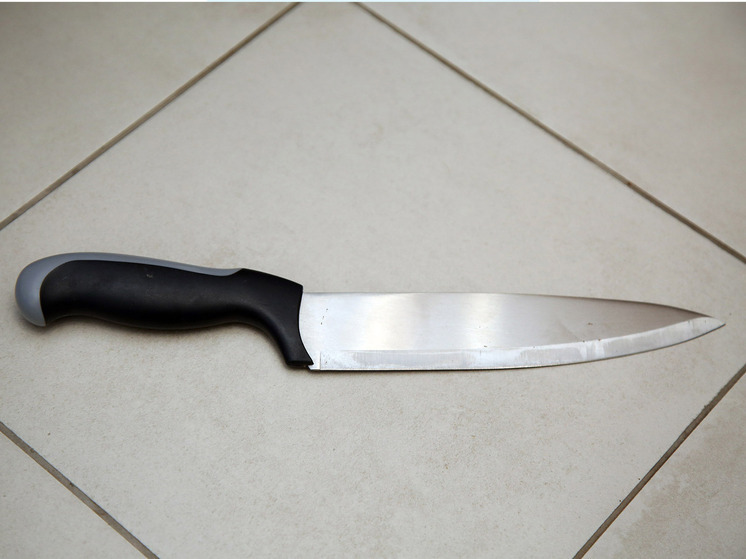 Кровная зависимость: 11-летняя девочка зарезала брата из-за отнятого телефона