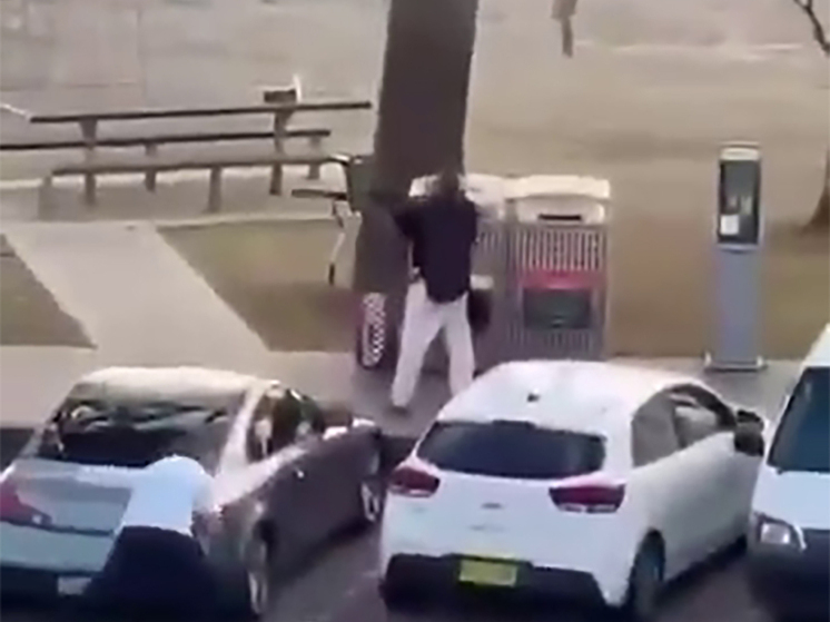 &laquo;Повесили черный флаг&raquo;: появились первые подробности кровавой бойни на пляже