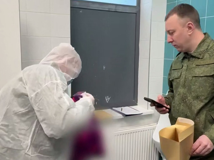 &laquo;С него пылинки сдували&raquo;: соседи 15-летнего убийцы рассказали о семье подростка